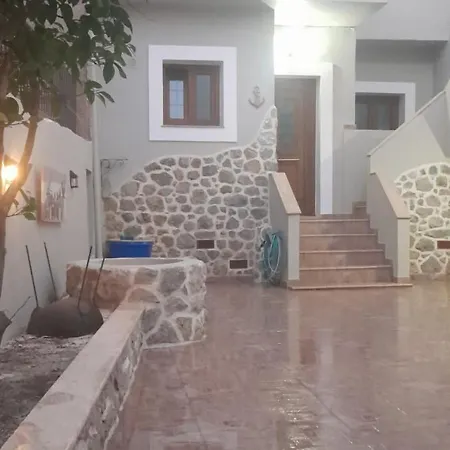 Chorio Traditional Apartment *